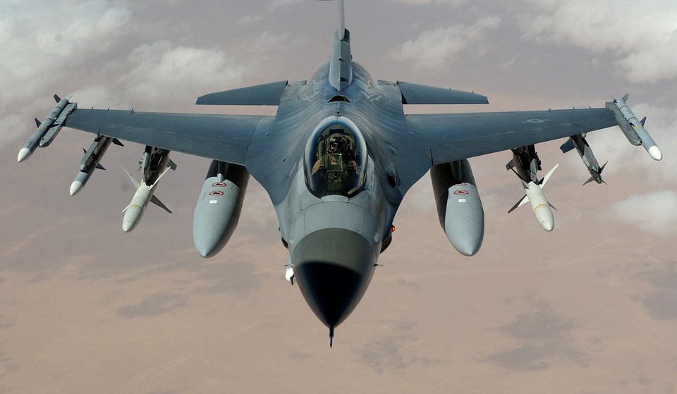 Νέα Τουρκική πρόκληση: Τουρκικά F-16 παρενόχλησαν το ελικόπτερο του Αρχηγού ΓΕΣ